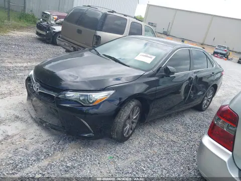 2016 Toyota CAMRY XLE VIN 4T4BF1FK2GR570382 фото 2