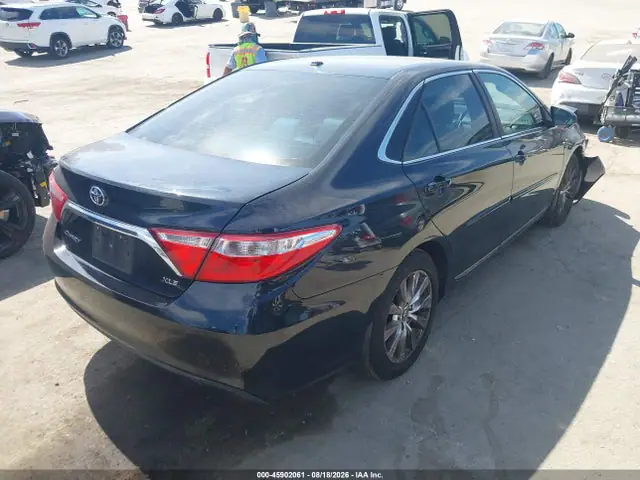 4T1BF1FK5HU782575 — 2017 Toyota Camry XLE, фото 4 с аукциона IAAI 14.10.2026, Передняя часть