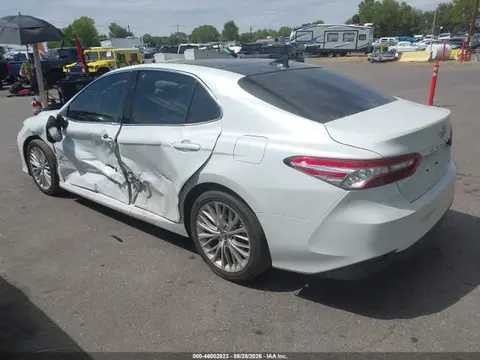 2018 Toyota CAMRY XLE VIN 4T1B11HK5JU046561 фото 3
