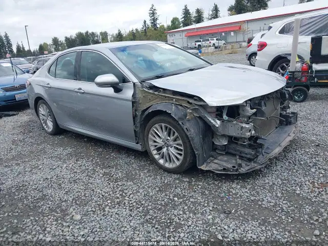 4T1B11HKXJU091253 — 2018 Toyota Camry XLE, Передняя часть (Front End), фото до ремонта