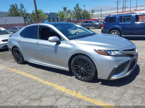 4T1K61BK3NU066341 — 2022 Toyota Camry XSE AWD, Задняя часть (Rear), фото до ремонта