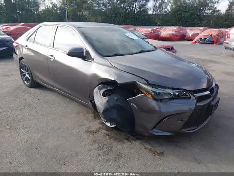 4T1BK1FK8FU558807 — 2015 Toyota Camry XSE V6, Естественный износ (Normal Wear & Tear), фото до ремонта