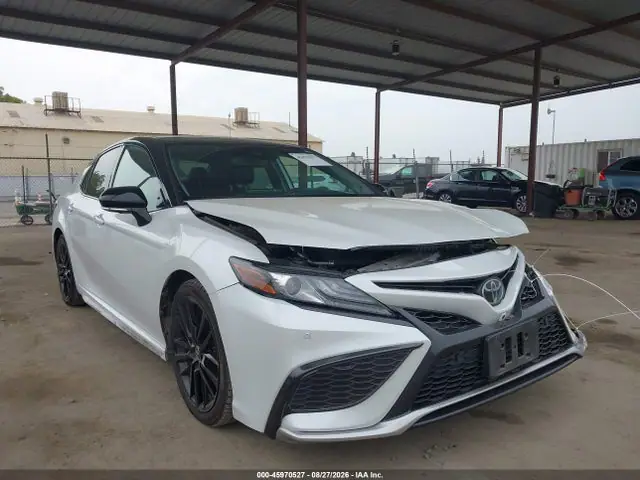 4T1KZ1AK7NU069770 — 2022 Toyota Camry XSE V6, Передняя часть (Front End), фото до ремонта