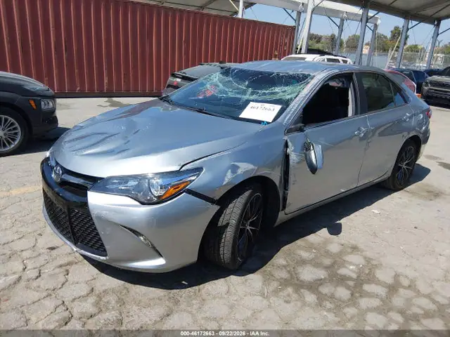 4T1BF1FK5FU008324 — 2015 Toyota Camry XSE, фото 2 с аукциона IAAI 14.10.2026, Опрокидывание