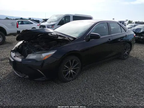 2016 Toyota CAMRY XSE VIN 4T1BF1FK8GU218675 фото 2
