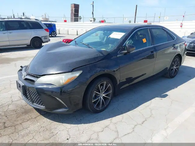 4T1BF1FK3HU617589 — 2017 Toyota Camry XSE, фото 2 с аукциона IAAI 14.10.2026, Передняя часть