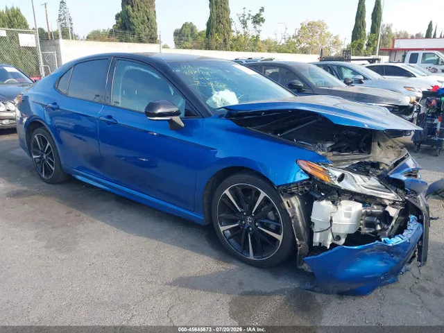 2018 Toyota CAMRY XSE VIN 4T1B61HKXJU130294 фото 1