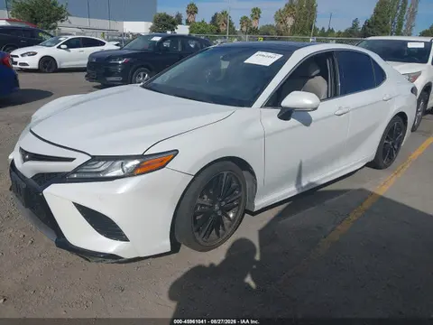 2018 Toyota CAMRY XSE VIN 4T1B61HK6JU048255 фото 2