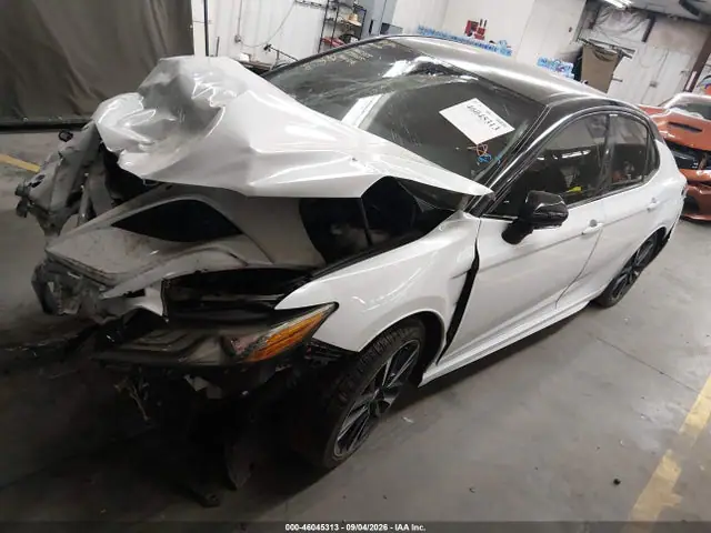 2018 Toyota CAMRY XSE VIN 4T1B61HK3JU066955 фото 2