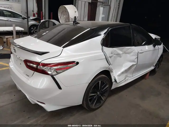 2018 Toyota CAMRY XSE VIN 4T1B61HK3JU066955 фото 4
