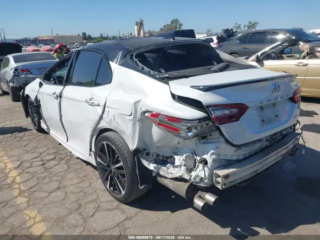 4T1B61HK4JU150783 — 2018 Toyota Camry XSE, фото 3 с аукциона IAAI 14.10.2026, Опрокидывание