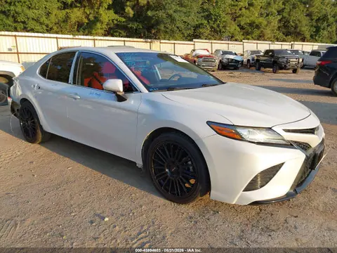 4T1B61HK8KU747047 — 2019 Toyota Camry XSE, Передняя часть (Front & Rear), фото до ремонта