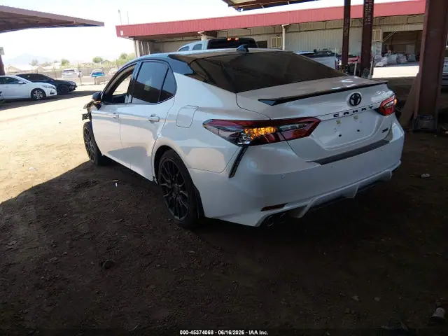 4T1K61AK8MU495426 — 2021 Toyota Camry XSE, фото 3 с аукциона IAAI 29.09.2026, Передняя часть