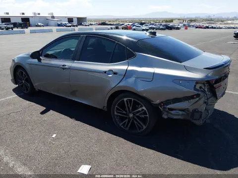 2025 Toyota CAMRY XSE VIN 4T1DAACKXSU634120 фото 3