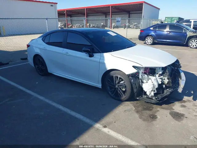 4T1DAACK4TU304037 — 2026 Toyota Camry XSE, Передняя часть (Front End), фото до ремонта