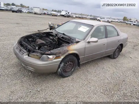 1998 Toyota Camry Le VIN JT2BG22KXW0123532 фото 2
