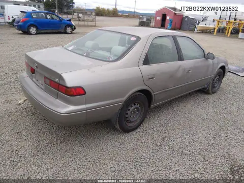 1998 Toyota Camry Le VIN JT2BG22KXW0123532 фото 4