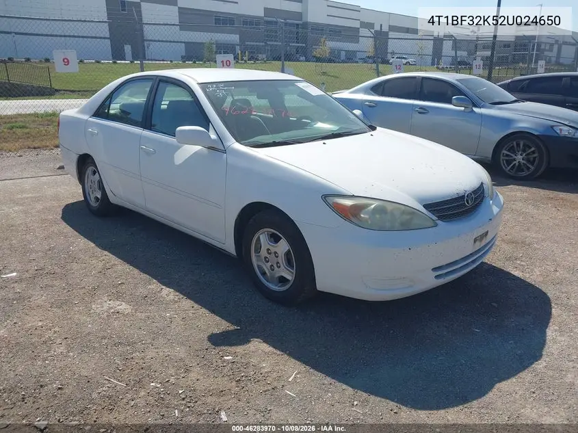 2002 Toyota Camry Le V6 VIN 4T1BF32K52U024650 фото 2