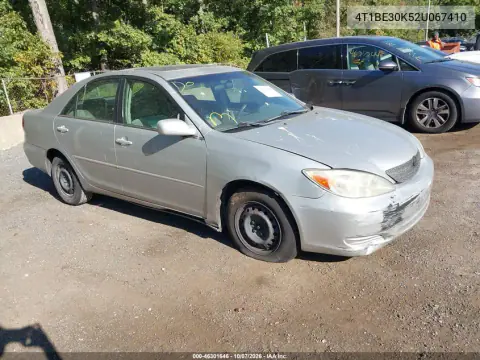2002 Toyota Camry Le VIN 4T1BE30K52U067410 фото 2
