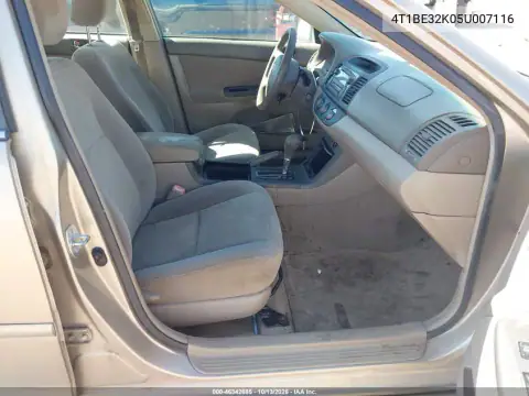 4T1BE32K05U007116 — 2005 Toyota Camry, Естественный износ, фото до ремонта