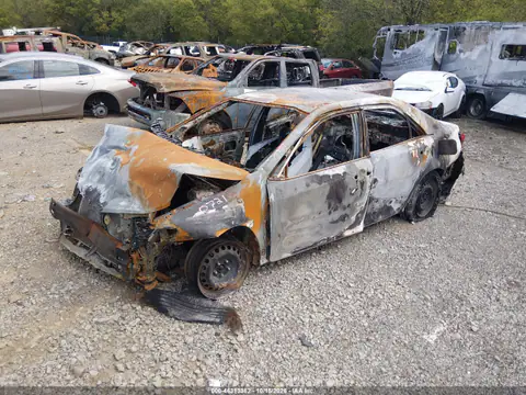 4T1BF1FK6CU547644 — 2012 Toyota Camry, фото 2 с аукциона IAAI, Не указано
