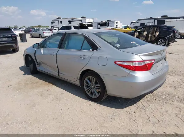 4T1BF1FK9GU569272 — 2016 Toyota Camry, фото 3 с аукциона IAAI 14.10.2026, Левый и правый бока