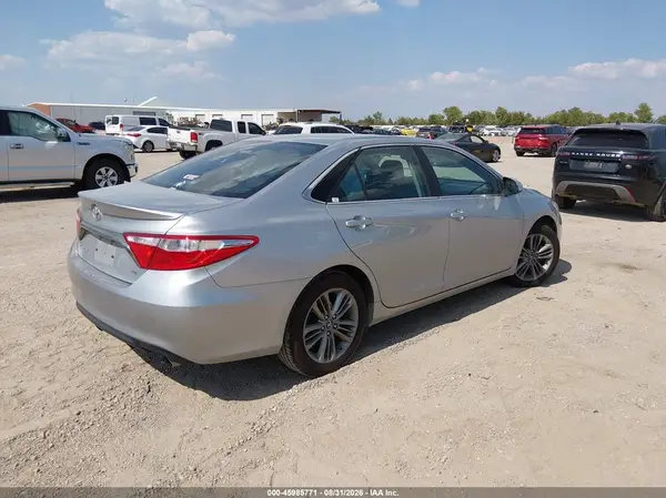 4T1BF1FK9GU569272 — 2016 Toyota Camry, фото 4 с аукциона IAAI 14.10.2026, Левый и правый бока