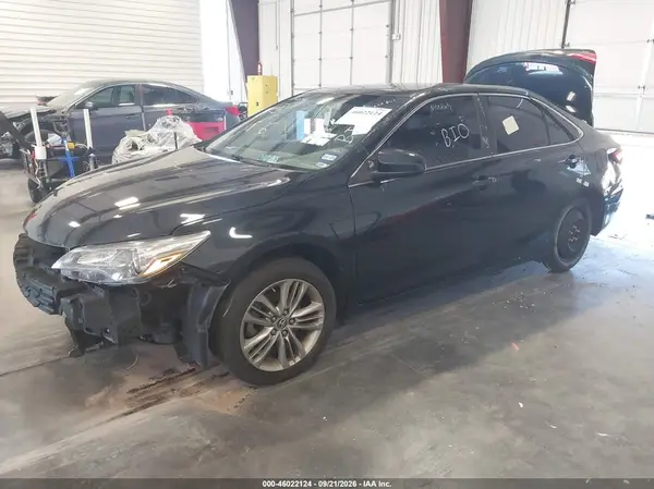 4T1BF1FK0GU124323 — 2016 Toyota Camry, фото 2 с аукциона IAAI 30.09.2026, Передняя часть