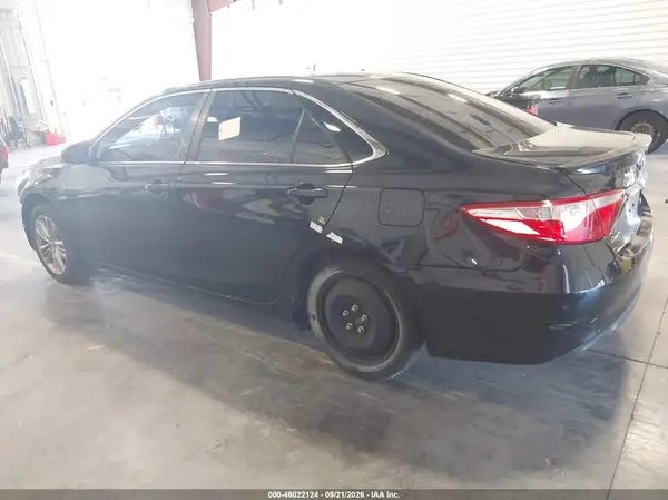 4T1BF1FK0GU124323 — 2016 Toyota Camry, фото 3 с аукциона IAAI 30.09.2026, Передняя часть