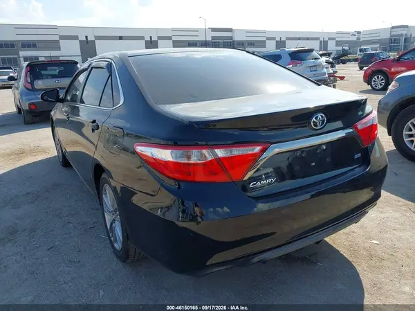 4T1BF1FK6GU164664 — 2016 Toyota Camry, фото 3 с аукциона IAAI 13.10.2026, Передняя часть