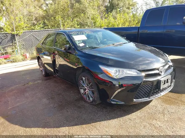 4T1BF1FK2GU217375 — 2016 Toyota Camry, Передняя часть (Front & Rear), фото до ремонта
