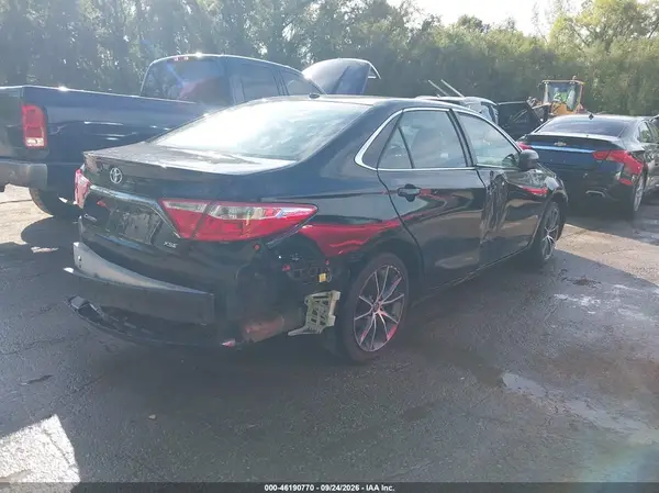 4T1BF1FK2GU217375 — 2016 Toyota Camry, фото 4 с аукциона IAAI, Передняя часть