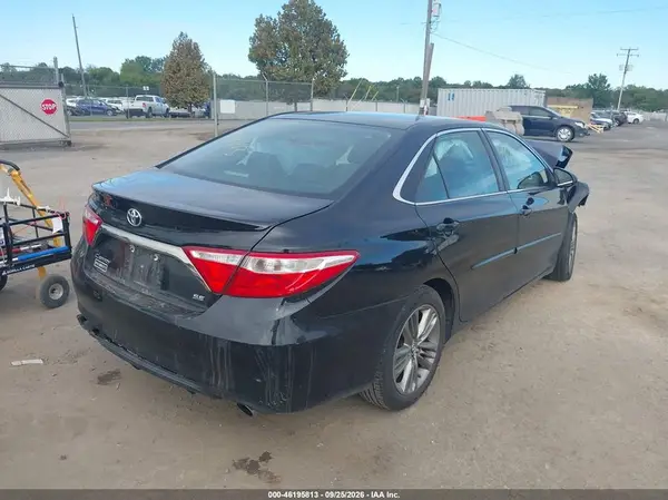 4T1BF1FKXGU130274 — 2016 Toyota Camry, фото 4 с аукциона IAAI, Передняя часть