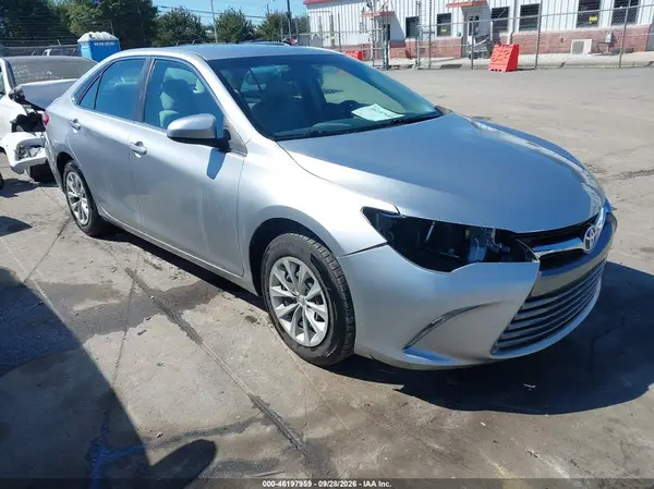 4T1BF1FK5GU159746 — 2016 Toyota Camry, Передняя часть (Front End), фото до ремонта