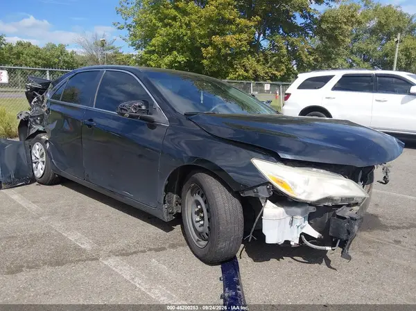 4T4BF1FK1GR518709 — 2016 Toyota Camry, Передняя часть (Front & Rear), фото до ремонта