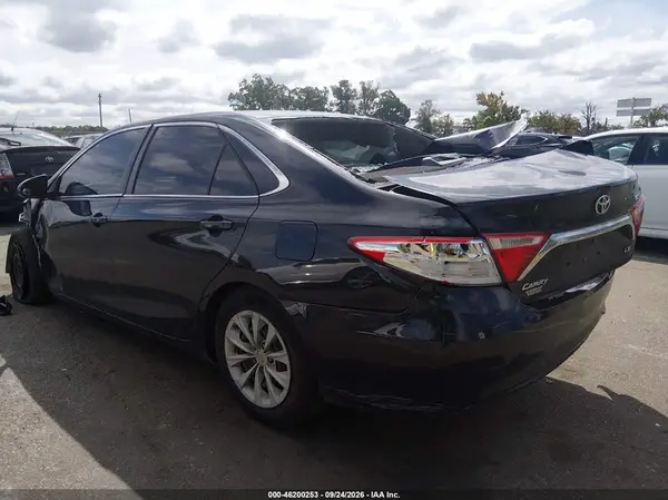 4T4BF1FK1GR518709 — 2016 Toyota Camry, фото 3 с аукциона IAAI, Передняя и задняя части