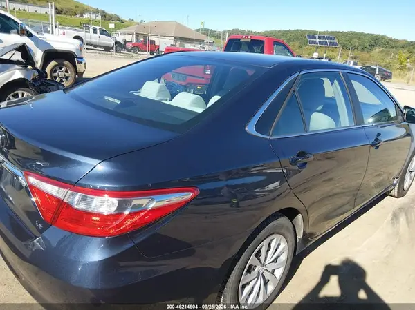 4T4BF1FK3GR555650 — 2016 Toyota Camry, фото 4 с аукциона IAAI, Передняя часть