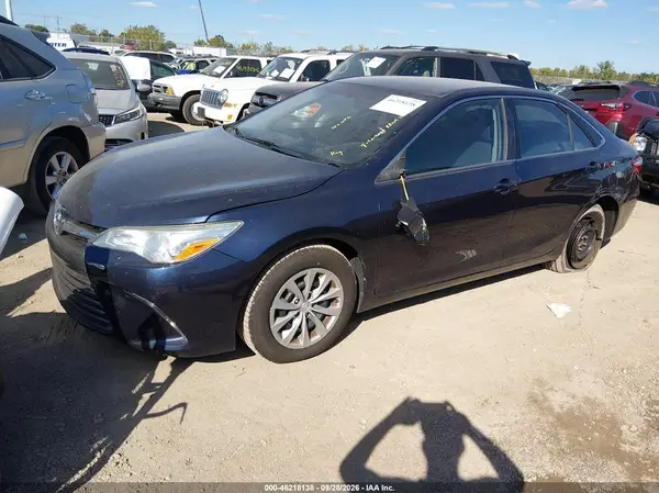 4T4BF1FK1GR563536 — 2016 Toyota Camry, фото 2 с аукциона IAAI 08.10.2026, Левый бок