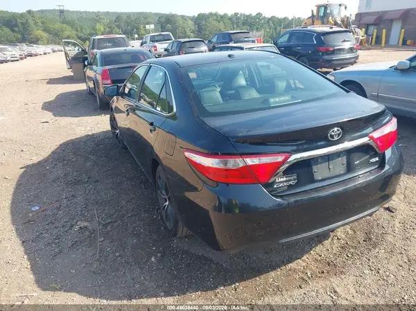 4T1BF1FK4HU274260 — 2017 Toyota Camry, фото 3 с аукциона IAAI 30.09.2026, Естественный износ