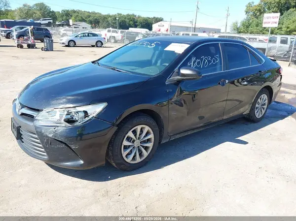 4T1BF1FK0HU298068 — 2017 Toyota Camry, фото 2 с аукциона IAAI 04.10.2026, Передняя часть