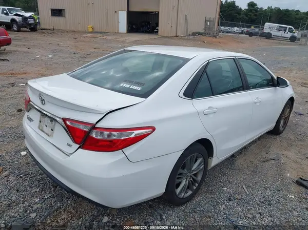 4T1BF1FKXHU788176 — 2017 Toyota Camry, фото 4 с аукциона IAAI, Задняя часть слева