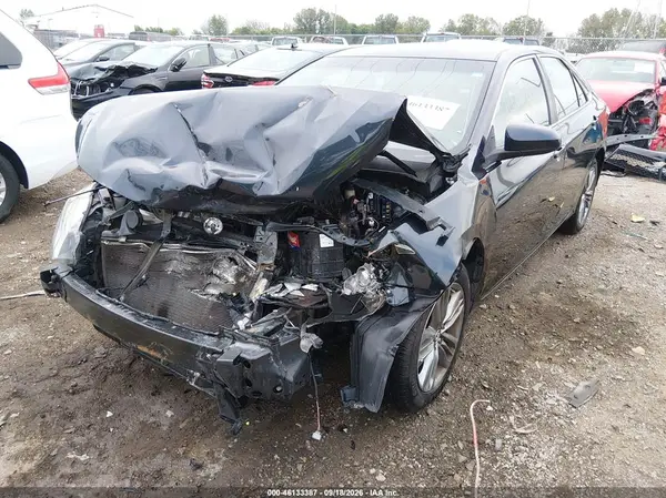 4T1BF1FK9HU356162 — 2017 Toyota Camry, фото 2 с аукциона IAAI 14.10.2026, Передняя часть