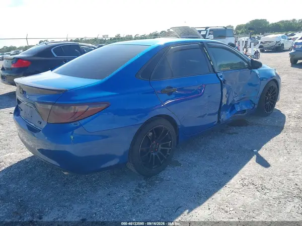 4T1BF1FK9HU673598 — 2017 Toyota Camry, фото 4 с аукциона IAAI 14.10.2026, Правый бок