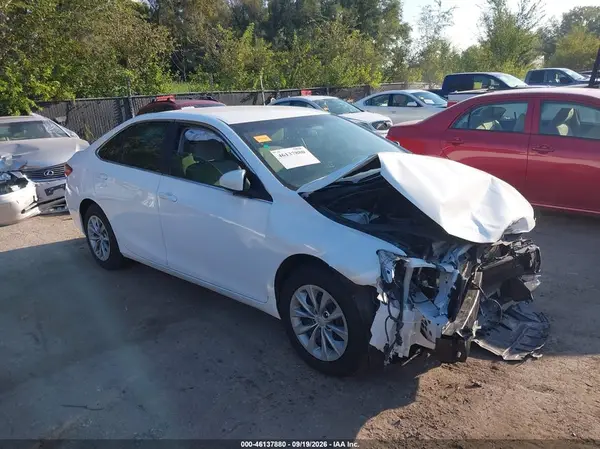 4T1BF1FK9HU343928 — 2017 Toyota Camry, Передняя часть (Front End), фото до ремонта