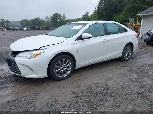 4T1BD1FK7HU225771 — 2017 Toyota Camry, фото 2 с аукциона IAAI, Передняя часть