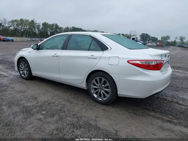 4T1BD1FK7HU225771 — 2017 Toyota Camry, фото 3 с аукциона IAAI, Передняя часть