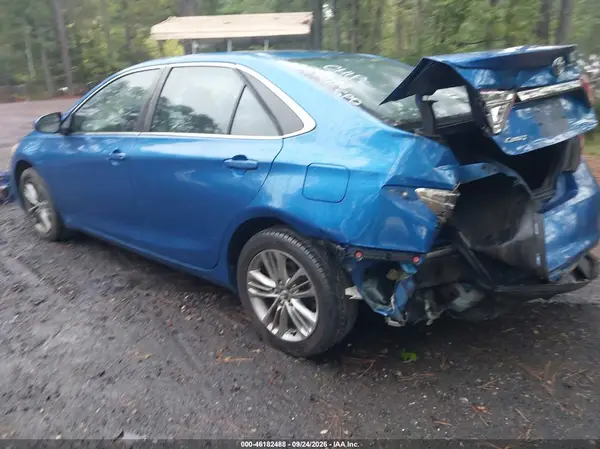 4T1BF1FK0HU703362 — 2017 Toyota Camry, фото 3 с аукциона IAAI 13.10.2026, Задняя часть