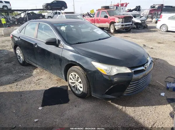 4T1BF1FK6HU418245 — 2017 Toyota Camry, Задняя часть (Rear), фото до ремонта