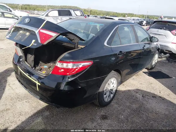 4T1BF1FK6HU418245 — 2017 Toyota Camry, фото 4 с аукциона IAAI, Задняя часть