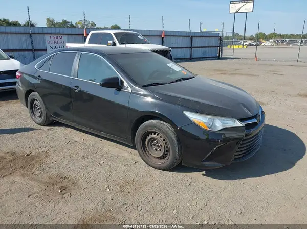 4C1BF1FK1HU359802 — 2017 Toyota Camry, Левый бок (Left Side), фото до ремонта
